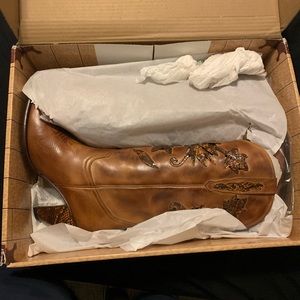 Charlie 1 Horse floral c-out